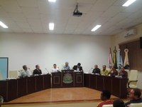 Câmara Municipal aprova Projeto de Lei 013/2016 que autoriza abertura de crédito especial que especifica e dá outras providências.